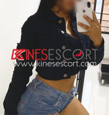 HERMOSA ESCORT DE CUERPO DE INFARTO