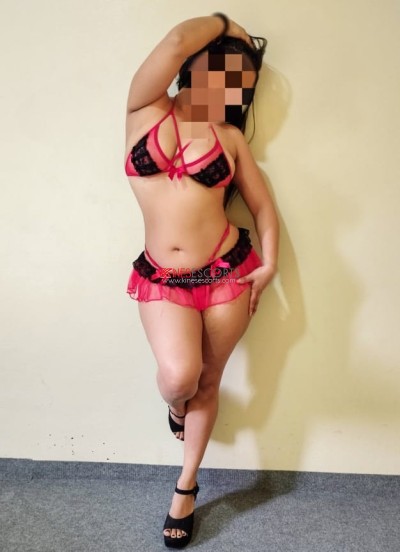 Ven papi a cogerme sabroso te espero calatita y ansiosa..........