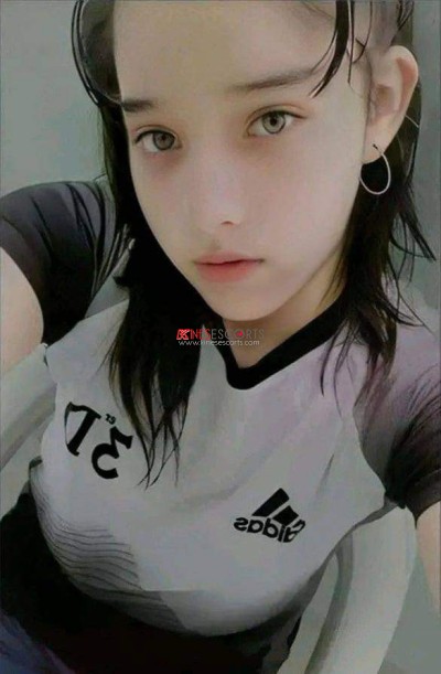 Paola una delicada y arrechita desnuda hot amor